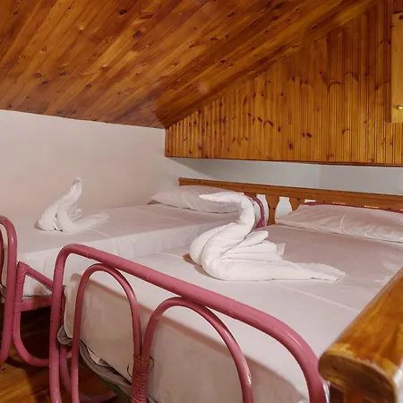 Belos Traditional House Hébergement de vacances