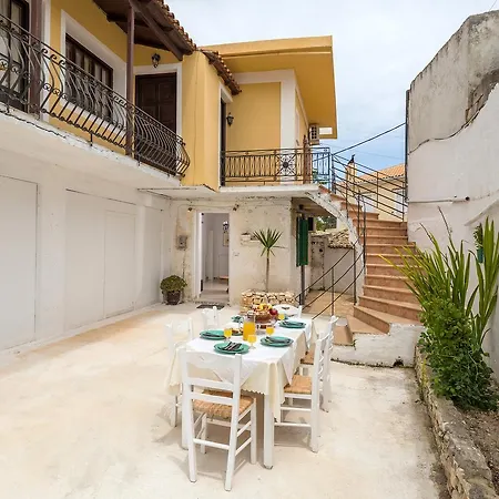 Belos Traditional House * Volímai